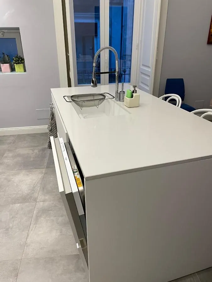كاتانيا 15 Street Studio Apartment