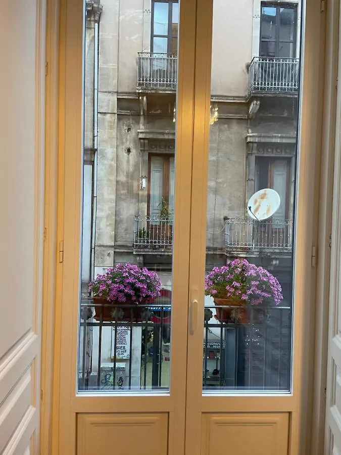 كاتانيا 15 Street Studio Apartment