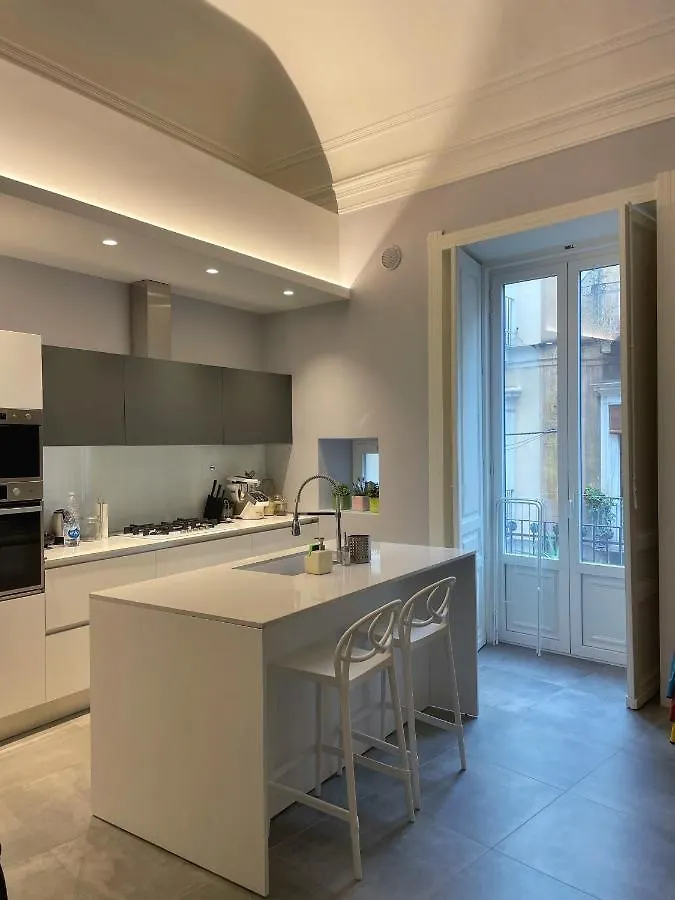 كاتانيا 15 Street Studio Apartment