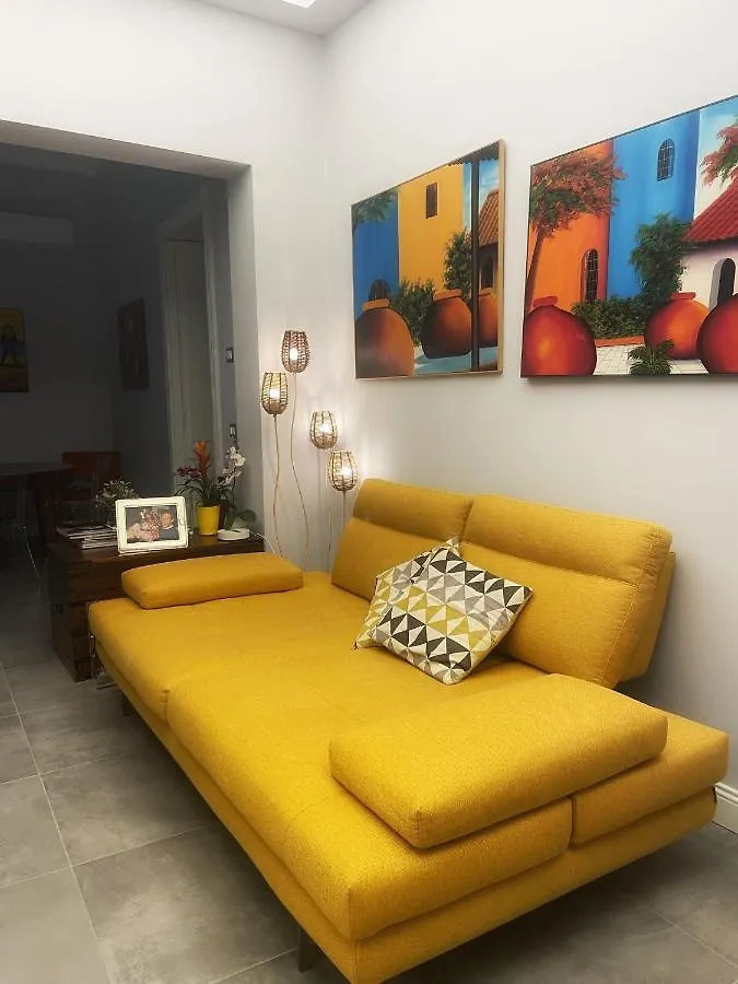 كاتانيا 15 Street Studio Apartment 0*,  إيطاليا